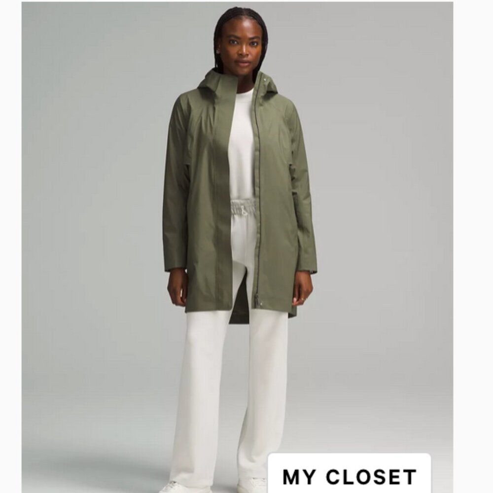 Lululemon Rain Rebel Jacket Medium Olive size 12